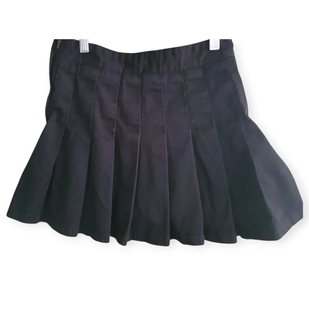 Brandy Melville J. Galt Black Pleated Tennis Skort Size S β Cute + Comfy Mini - Picture 4 of 10